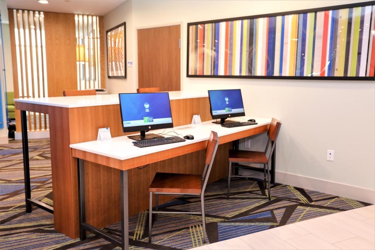 Holiday Inn Express & Suites - Forney By Ihg Exterior foto